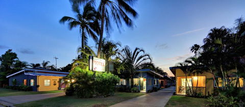 Bargara Gardens Boutique Villas - Accommodation Daintree 0