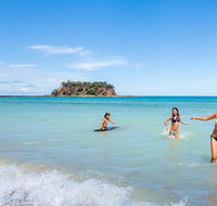Barlings Beach Holiday Park - Accommodation Daintree