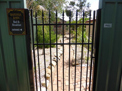 Barossa Barn Bed And Breakfast - Accommodation Daintree 3