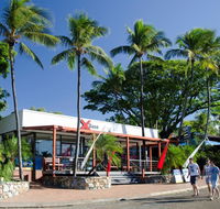 Base Airlie Beach - Accommodation Daintree