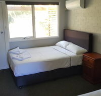 Bateau Bay Hotel - Accommodation Daintree