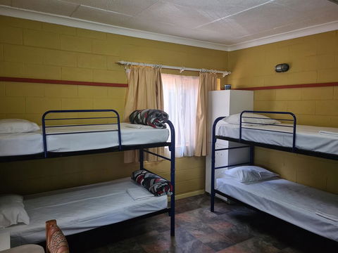 Bateman Bay Holiday Park & Batemans Bay YHA - Accommodation Daintree 2