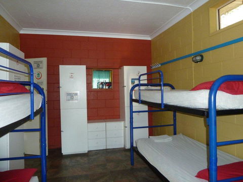 Bateman Bay Holiday Park & Batemans Bay YHA - Accommodation Daintree 1