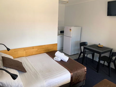 Baths Motel Moree - Accommodation Daintree 2