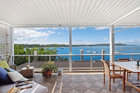 Bay Breeze Boutique Accommodation - Accommodation Daintree 0