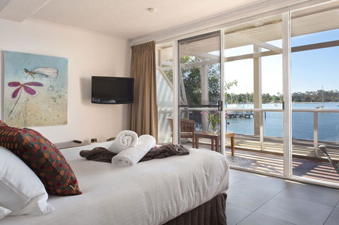 Bay Breeze Boutique Accommodation - Accommodation Daintree 3
