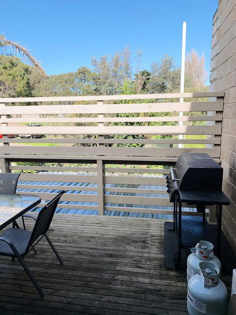 Bayplay Cottage And Portsea Apartments - Accommodation Daintree 3