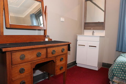 Bayview Hotel - Batemans Bay - Accommodation Daintree 1