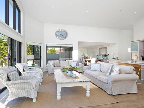 Beach 'Shac' On Parkway - Accommodation Daintree 0