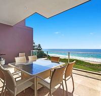 Beach and Ocean Front Penthouse with Wifi and Parking - Accommodation Daintree