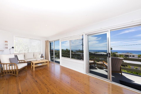 Beach Cottage, Forster - Accommodation Daintree 1