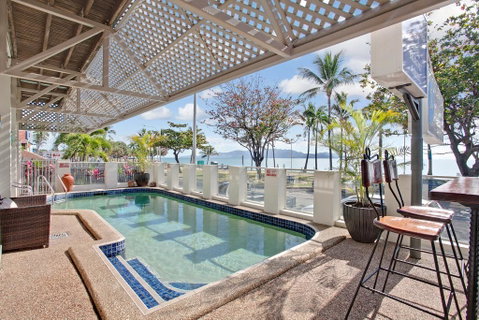 Beach House Motel - Accommodation Daintree 0