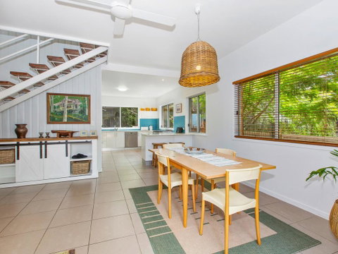 BEACH HOUSE ON PEARL - Accommodation Daintree 1