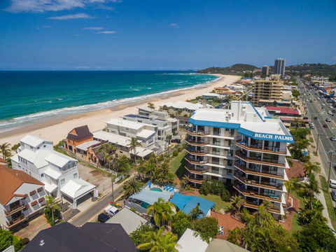 Beach Palms Holiday Apartments - Accommodation Daintree 0