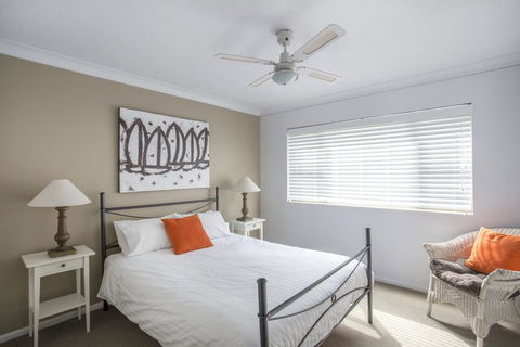 Beach Rd 24 Mollymook - Accommodation Daintree 0