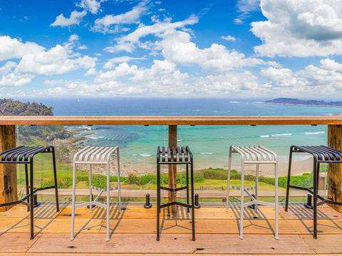 Beach Shack On Main Yamba Magnificent Views Photos Available Shortly Free WiFi - Accommodation Daintree 0