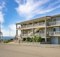 Beachcomer Unit 2 - The Entrance NSW - Accommodation Daintree