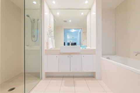 Beaches On Lammermoor Apartments - Accommodation Daintree 2