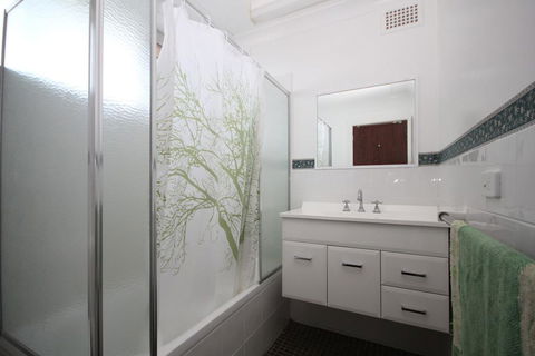 BEACHFRONT 3- 3/12 Bundella Ave LC - Accommodation Daintree 2