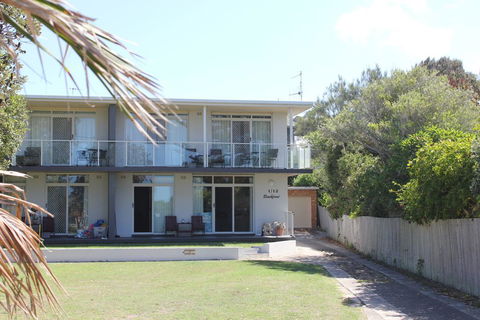BEACHFRONT 3- 3/12 Bundella Ave LC - Accommodation Daintree 3