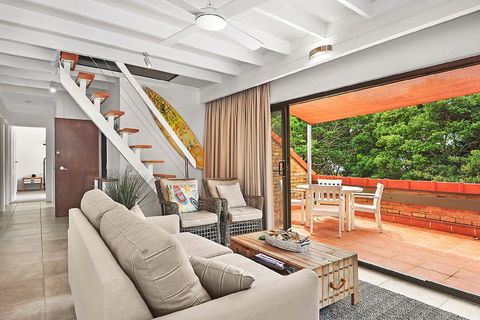 Beachfront 7 Penthouse - Sawtell, NSW - Accommodation Daintree 0