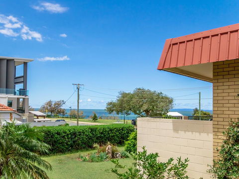 Beachfront Apt With Private Pool - Accommodation Daintree 3