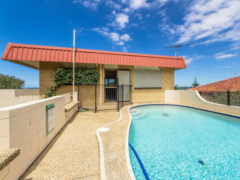 Beachfront Apt With Private Pool - Accommodation Daintree 2