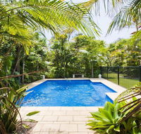 Beachfront Pool House - Absolute beachfront - Accommodation Daintree