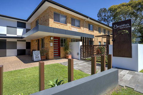 Beachpark Apartments Coffs Harbour - Accommodation Daintree 1