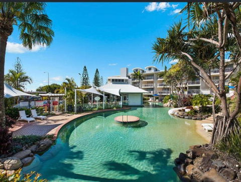 Resort Queen Studio At Alex Beach Resort - Accommodation Daintree 3