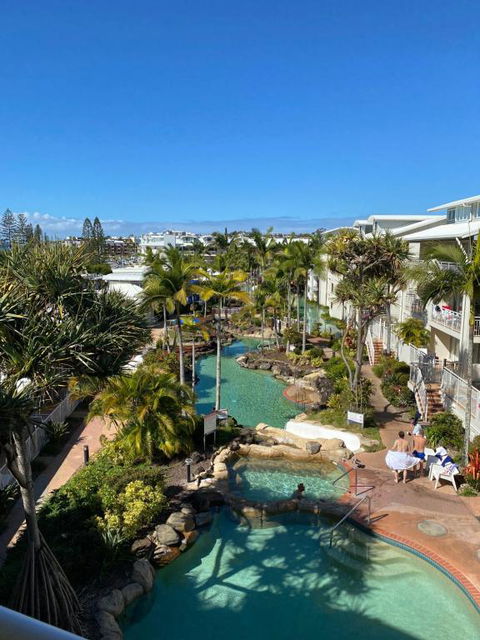 Resort Queen Studio At Alex Beach Resort - Accommodation Daintree 2