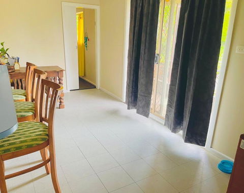 Red Steps - Family & Pet Friendly - Accommodation Daintree 3