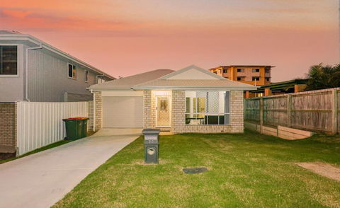 Redcliffe - Accommodation Daintree 3