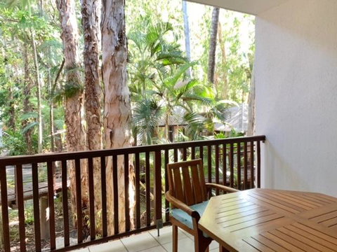 REEF RETREAT APARTMENTS PALM COVE Unit 12 - Accommodation Daintree 3
