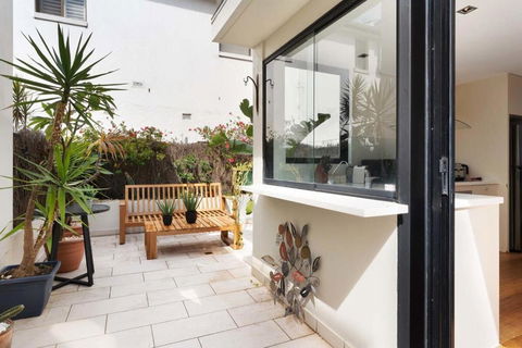 Relaxed Beachside Townhouse - Accommodation Daintree 3