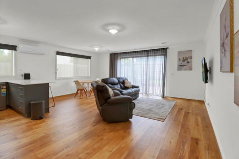Retreat On Francis I Short And Long Stays - Accommodation Daintree 3