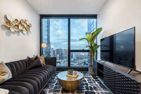 Ritzy Apartment In Iconic Australia 108 With Views - Accommodation Daintree 1