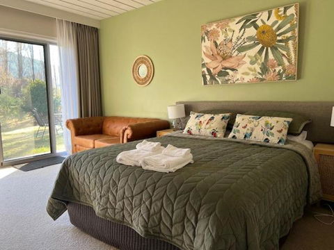 Riverbank Park MOTEL - Accommodation Daintree 0