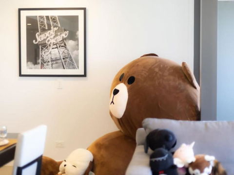 Riverview 2BR Delicate Apt, 1min To Train Station - Accommodation Daintree 2