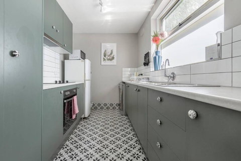 Rosewood Lodge - Cottage Charm Off High Street - Accommodation Daintree 1