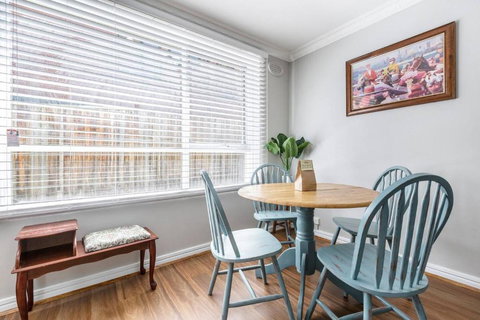 Rosewood Lodge - Cottage Charm Off High Street - Accommodation Daintree 3