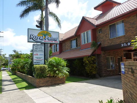 Royal Palms Motor Inn - Accommodation Daintree 0