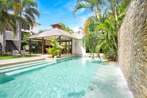 Royal Pavillions City Escape - Accommodation Daintree 0