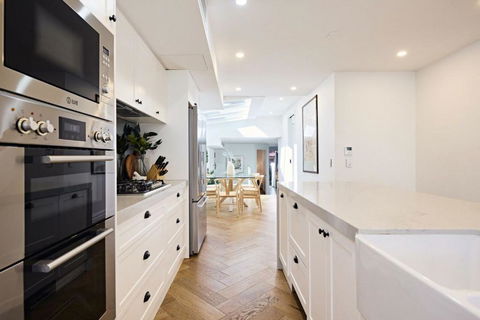 Royal Redfern I90 - Accommodation Daintree 1