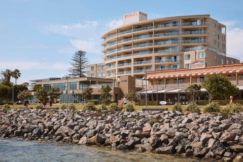 Rydges Hotel Port Macquarie - Accommodation Daintree 2