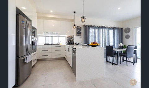 Salt Zen Holiday Townhouse - Accommodation Daintree 3
