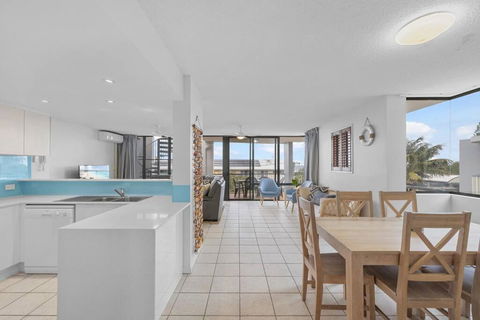 Salty Breeze - Rooftop Terrace & Jacuzzi - Accommodation Daintree 1