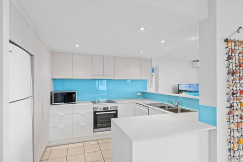 Salty Breeze - Rooftop Terrace & Jacuzzi - Accommodation Daintree 3