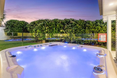 Salty Pause At Bondi House - With Spa And Pet Friendly! - Accommodation Daintree 0