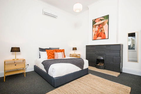 Salty Pines - 3BR House Glenelg South - Accommodation Daintree 1